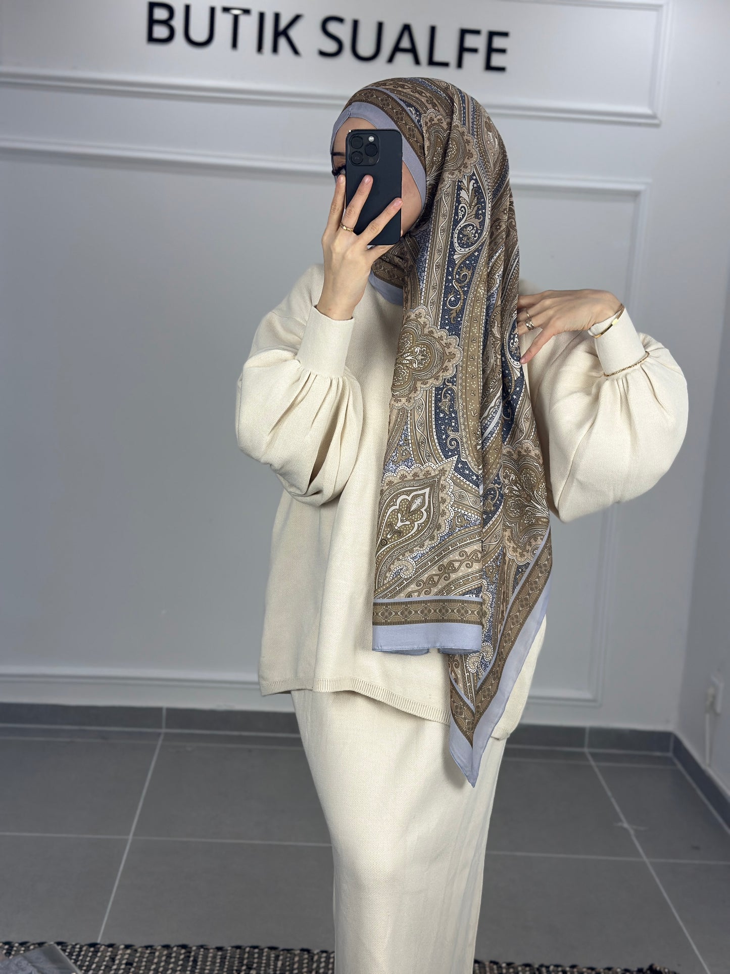 Hijab GRAU