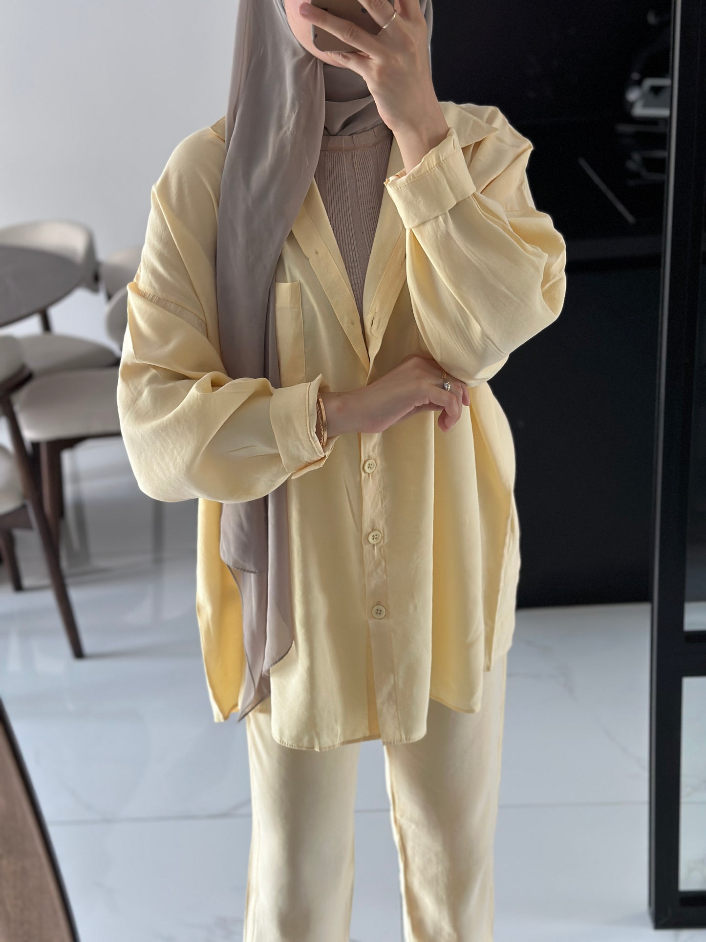 Set lora Gelb