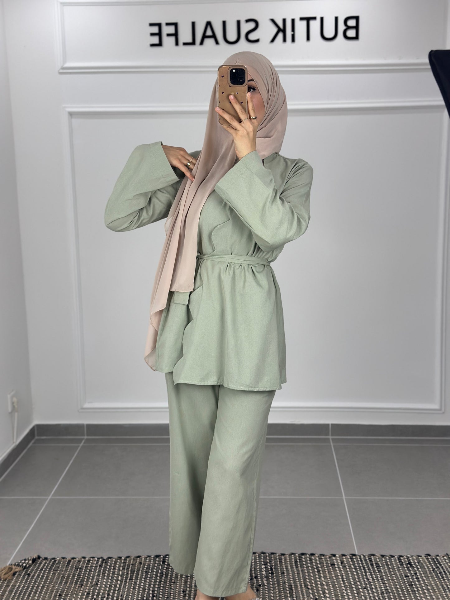 Set Zahra