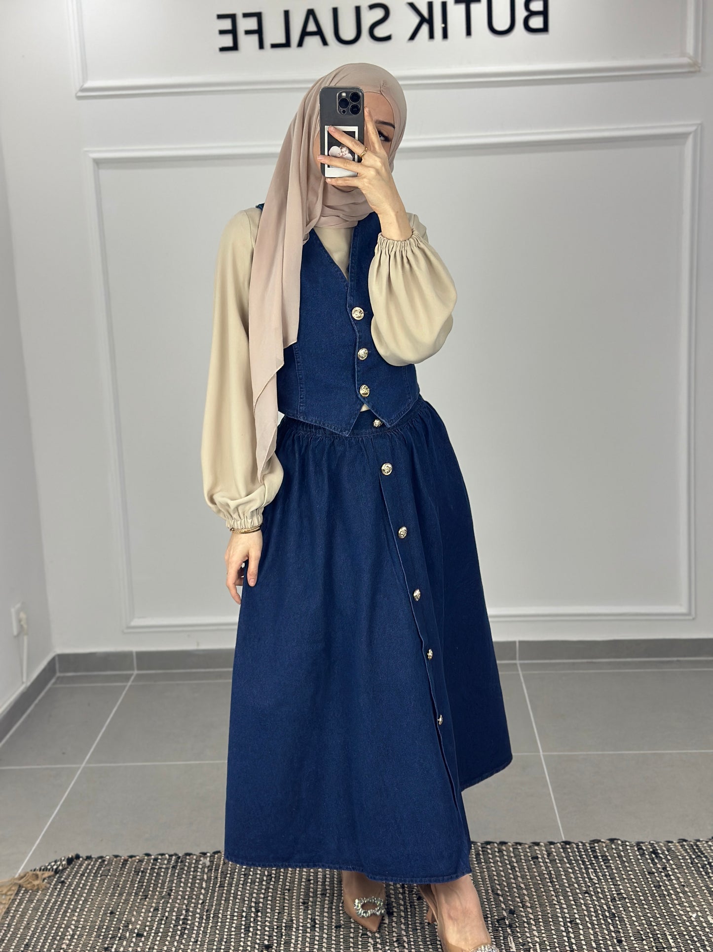 Set Alina