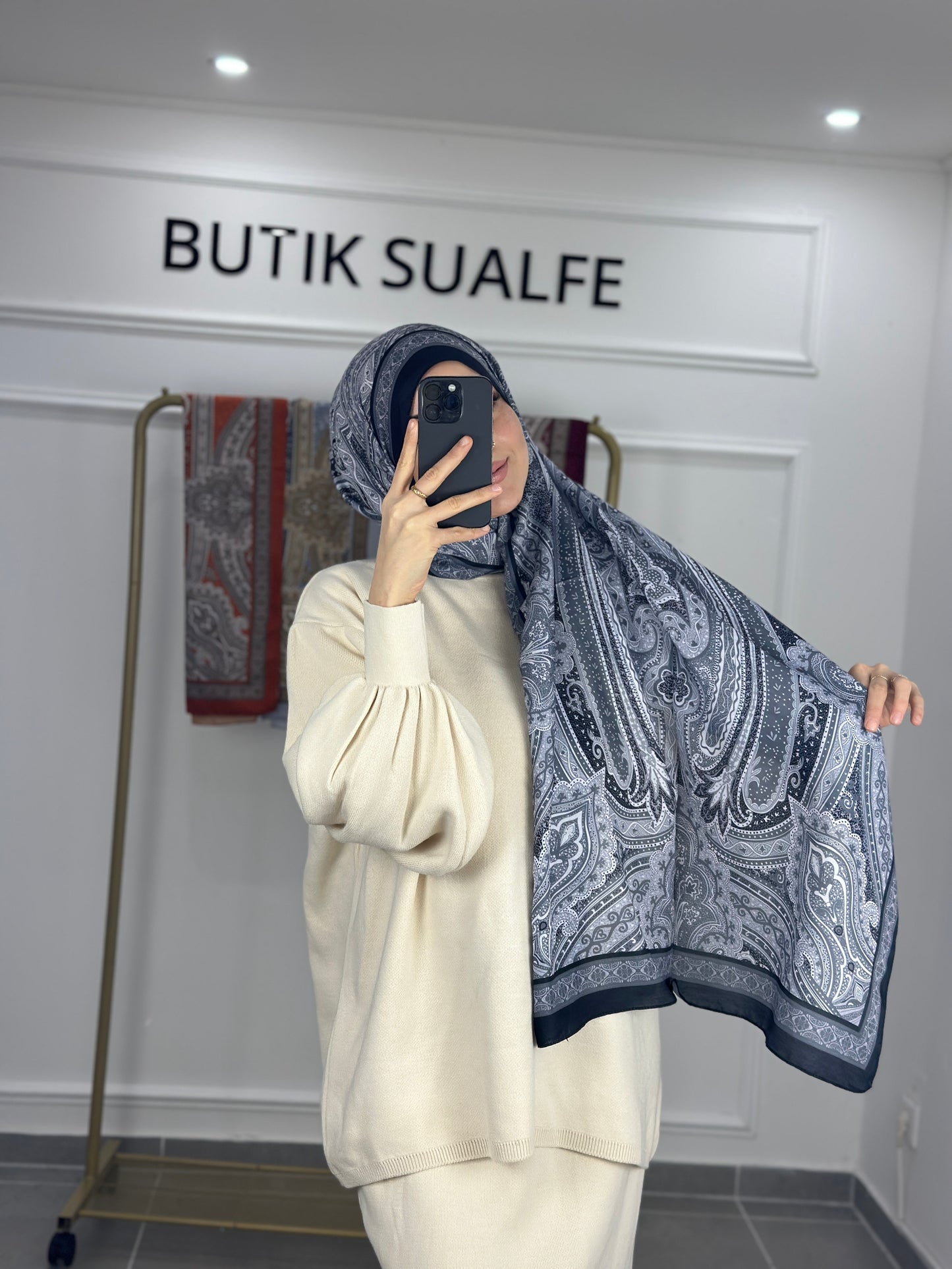 Hijab SCHWARZ/SILBER
