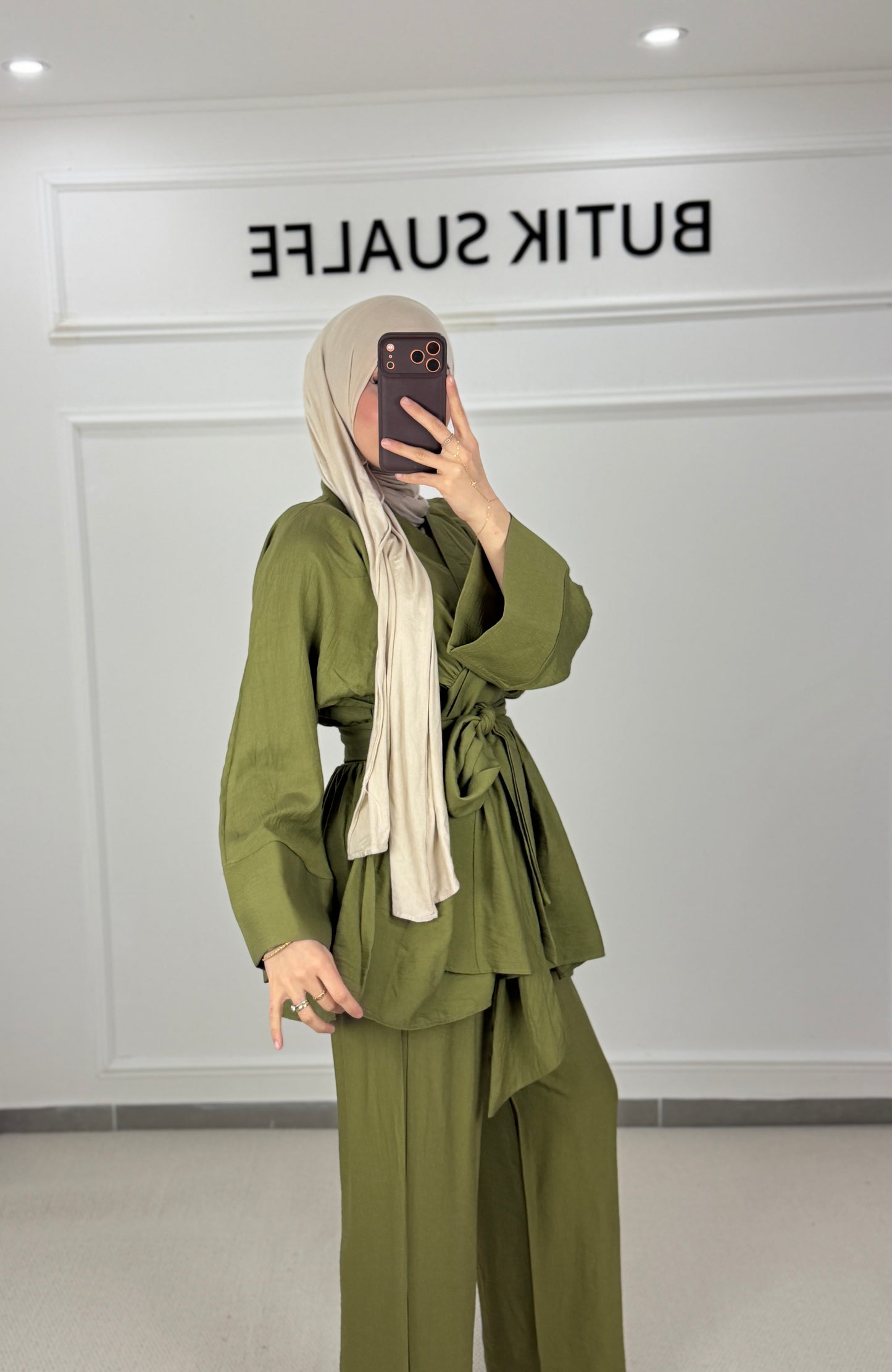 Set Ira