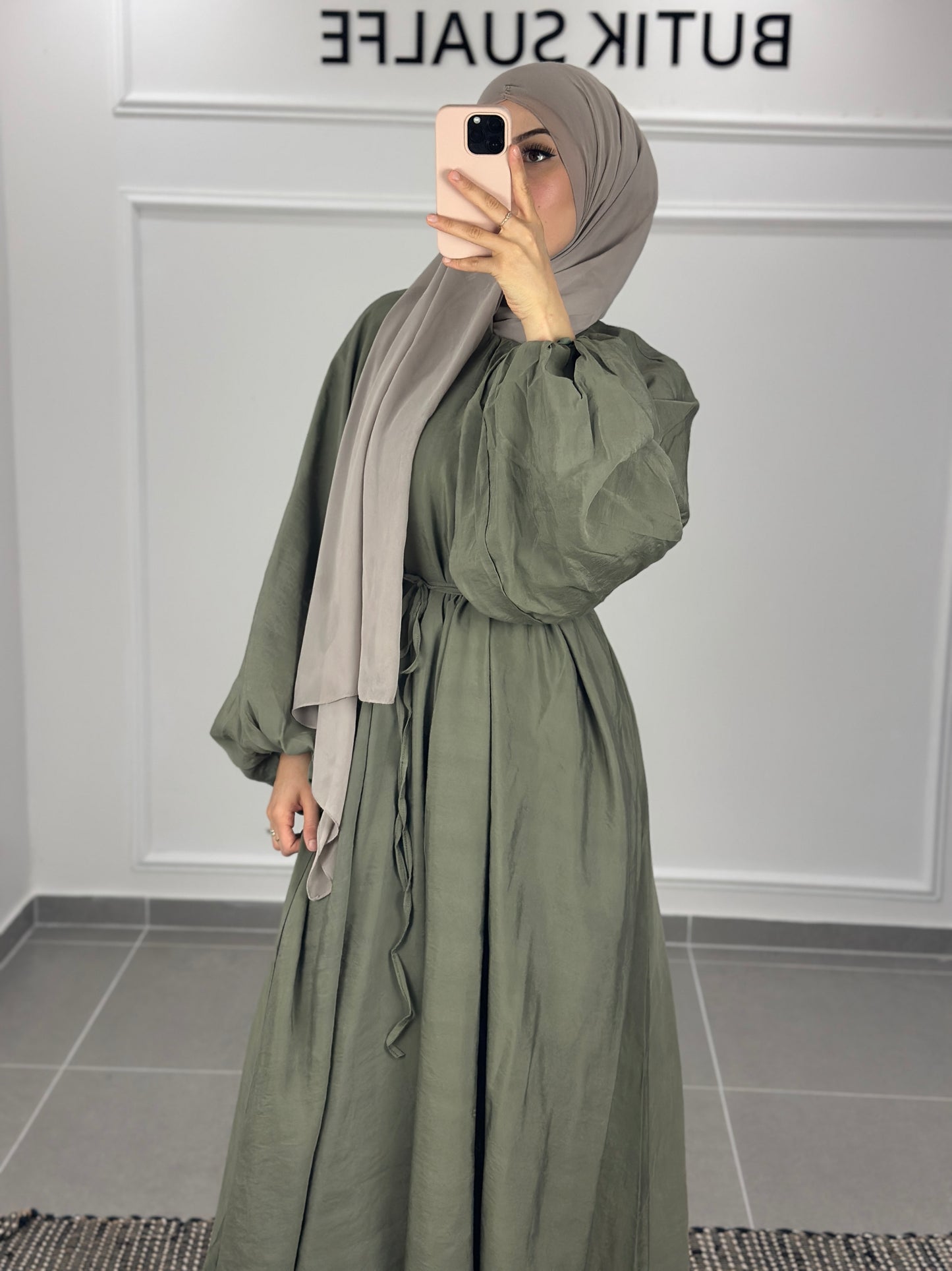 Kleid Zaina kakhi