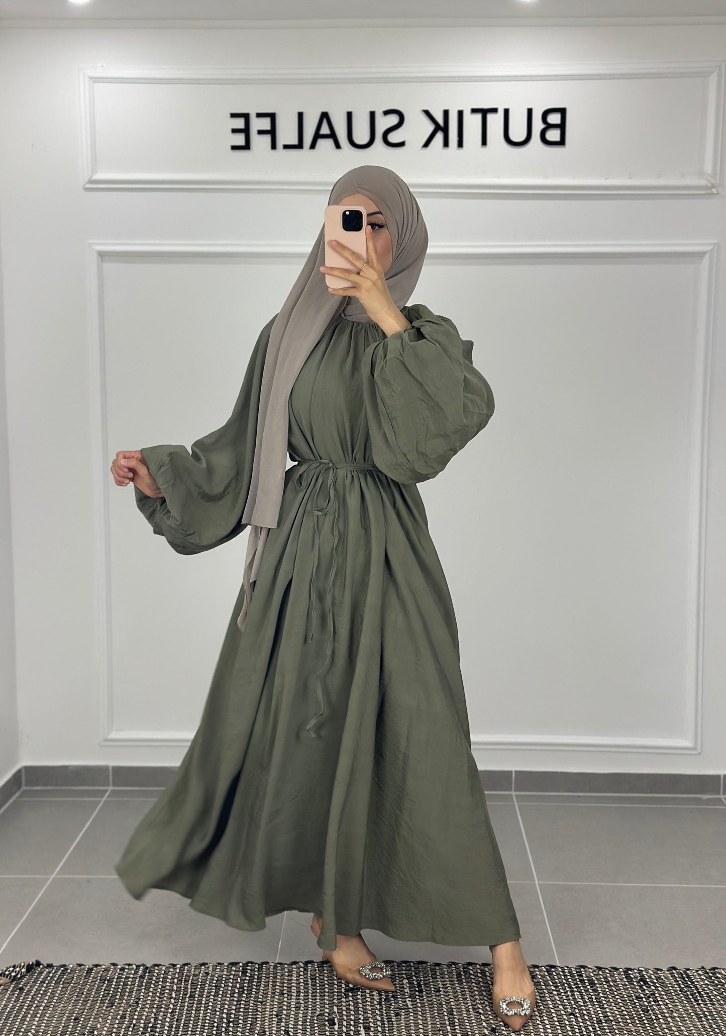 Kleid Zaina kakhi