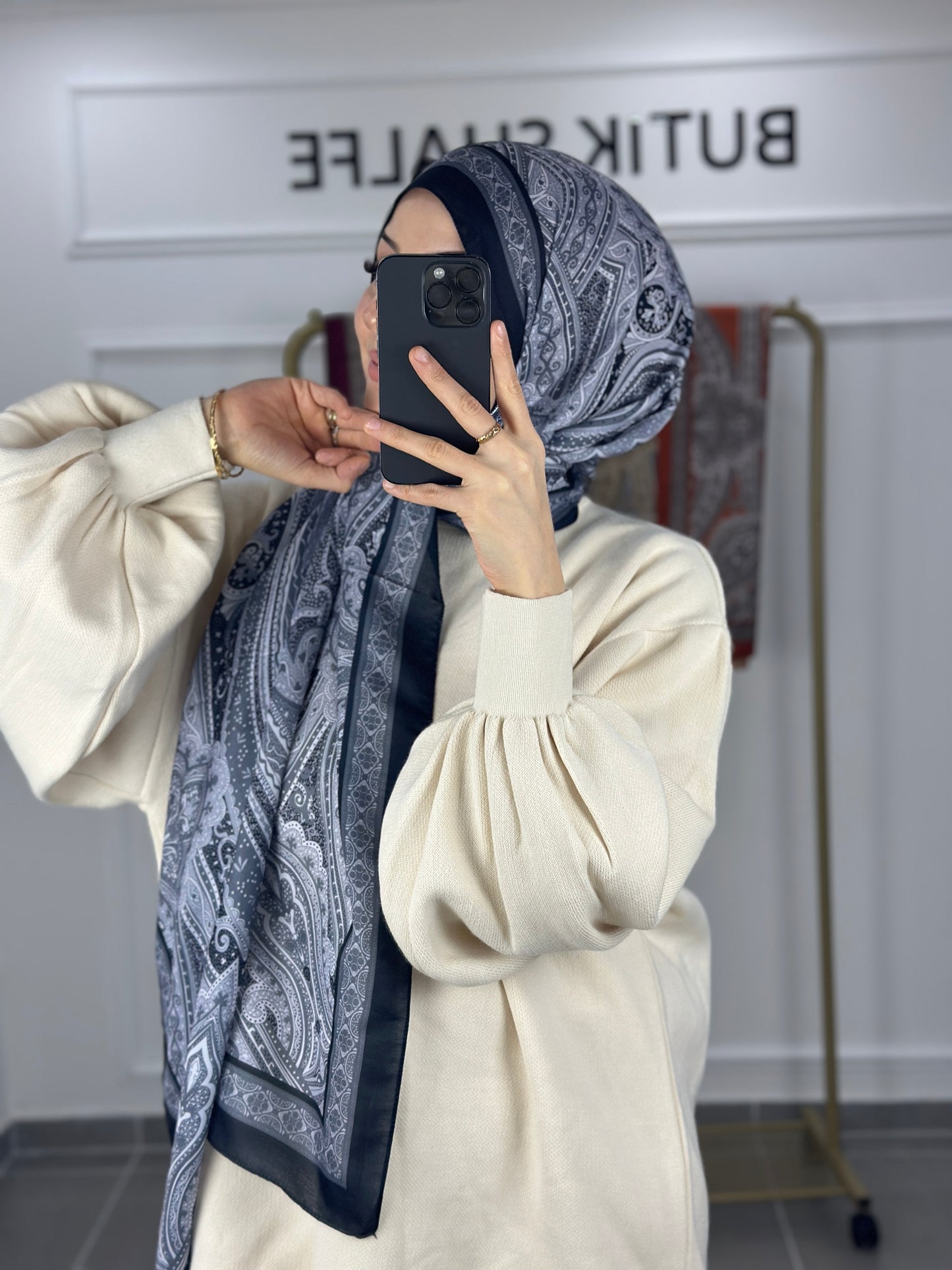 Hijab SCHWARZ/SILBER